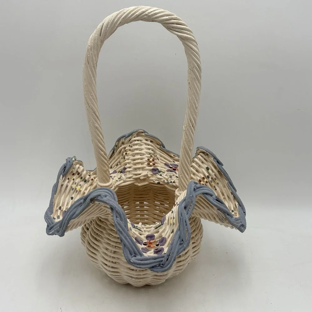 Vintage Wicker White Hand Painted Ruffle Edge Basket Cottagecore Floral 14